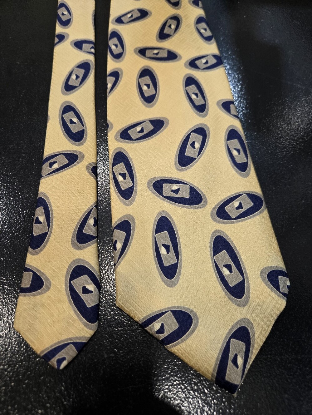 Abercrombie & Fitch Italian Silk Patterned Tie - Made In USA